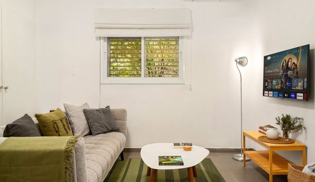 HaYarkon Park Cozy & Charming Stay