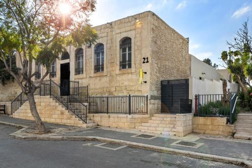 Helios Boutique by La Finca Hotels - בוטיק מעוצב עם מטבחון מאובזר וחניה חינם בעיר העתיקה!