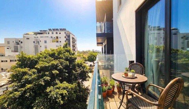 Herzl10 #TLV View- Luxury 1BR & Mamad |SweetyGuest