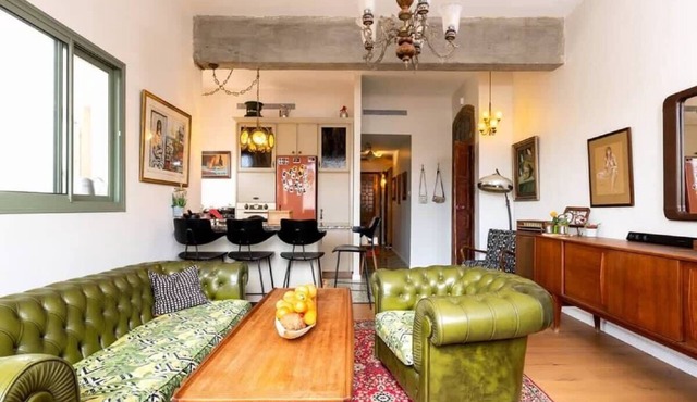 High Quality Classic Apartment In Tel Aviv
