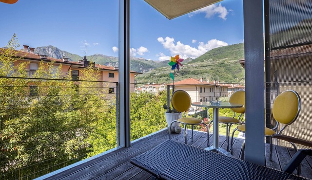 Holiday Speed Apartment with Mountain View, Private Terrace, and Wi-Fi in Arco
