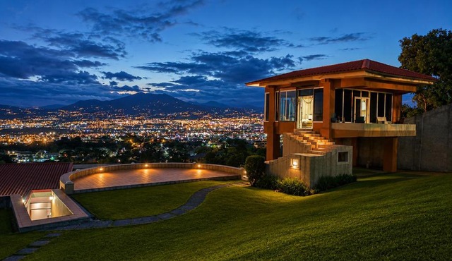 Hotel Monte Campana Escazu