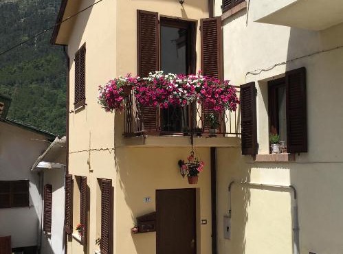 Il pastore errante Frasassi in Genga