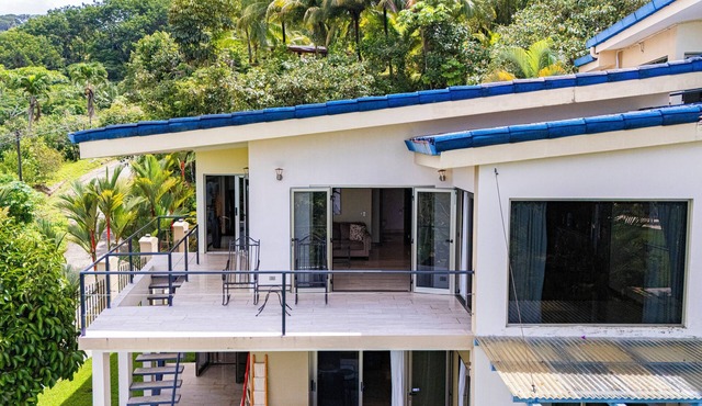 Incredible 3-bedroom house with AC, WiFi in awesome views in Uvita, Osa