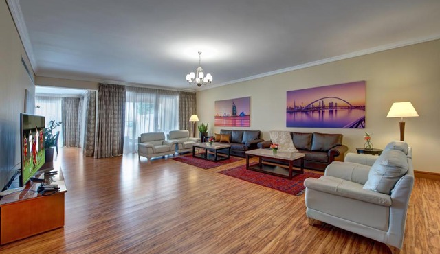 J5 Villas Holiday Homes Barsha Gardens
