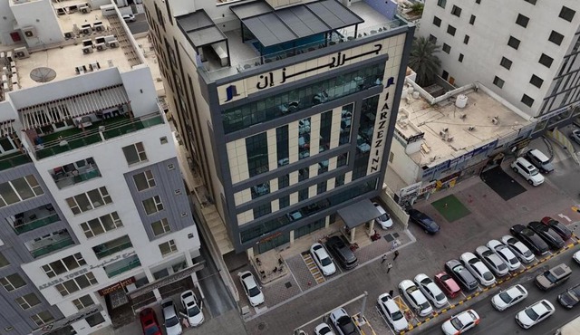 Jarzez Inn Hotel Azaiba فندق جرزيز إن العذيبة