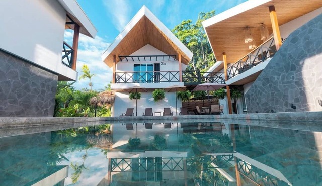 Kaloka Group-Friendly Beach Oasis, 12 Room Retreat