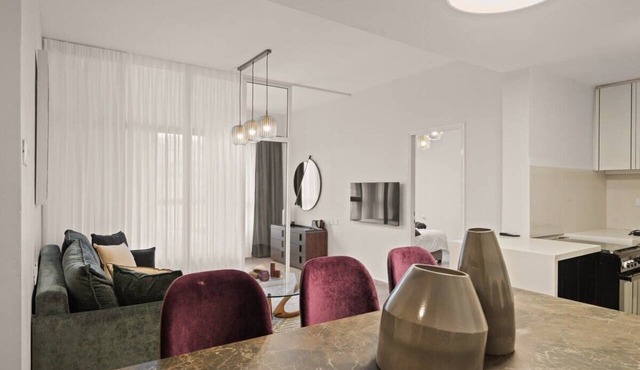 King David 3BDR/Parking in city center