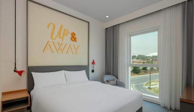 King Room Near Dubai Parks By Luxury Bookings Ab