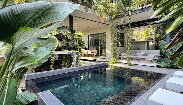 KUNUK – Luxury Coastal Retreat, Walk to the Beach