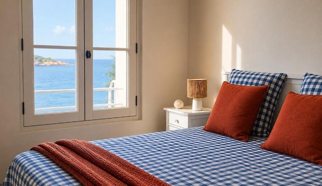 La Bastide Blanche Sea view, air conditioning and WiFi in Saint-Raphaël