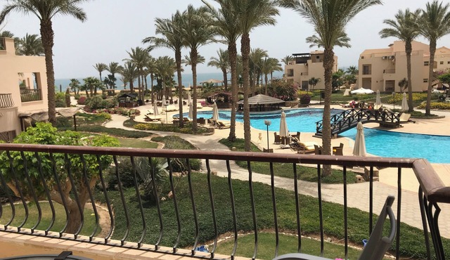 Laguna Bay is an exceptional destination in El Ain El Sokhna . in suze