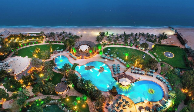 Le Meridien Al Aqah Beach Resort