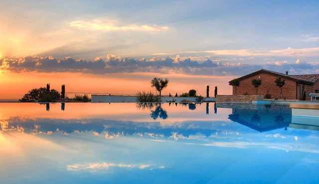Le Orchidee Luxury Country Villa with pool just minutes from the Riviera in Roncofreddo