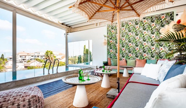 Lear Sense Hotel