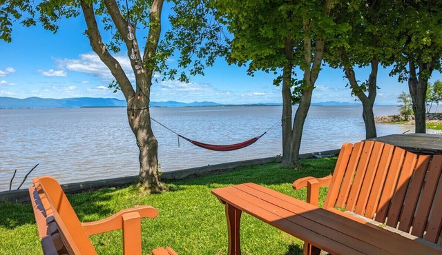 Les Chalets Bleus - Family escape by the river banks - Cottage 7 in Cap-Saint-Ignace