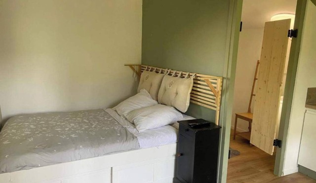 Les Studios de la Côte Roz: Solo Traveler, Garden in Perros-Guirec