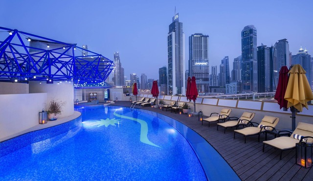 Leva Hotel and Suites, Mazaya Centre