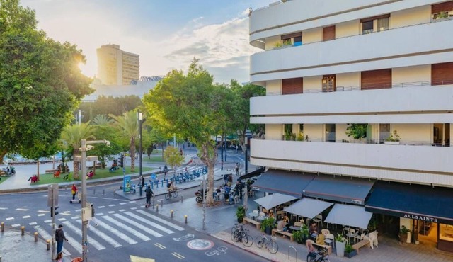 Liav Dizengoff Square Residence 3BDR