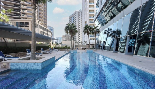 Livbnb-Convenient Loft Type 1B, Dubai Sports City