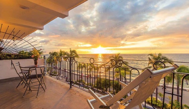 Location & View ! Luxury Oceanfront Condo, Downtown Puerto Vallarta on Malecon * in Puerto Vallarta