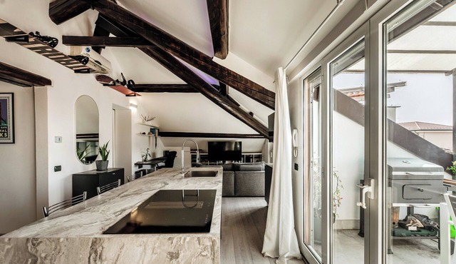 Loft Rooftop in Como - 3 Terraces, Park, Ac, Bbq in Como
