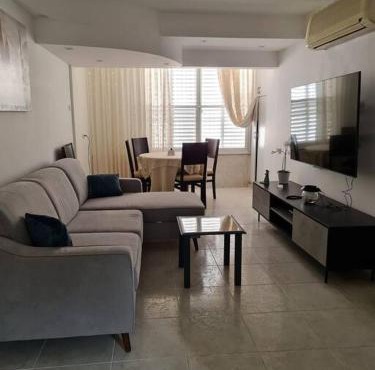 Lovely Apt Close to Beach