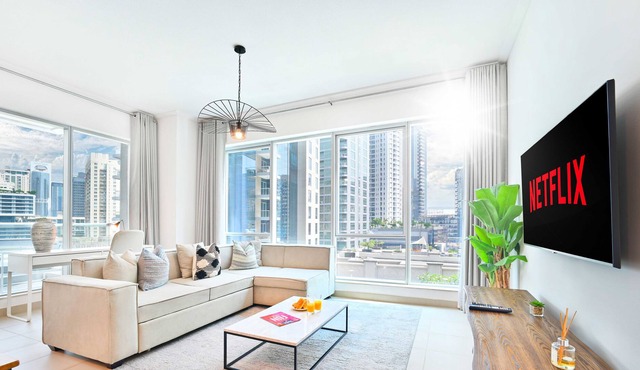 LUX | Marina Promenade 2 BR Prime location Apt