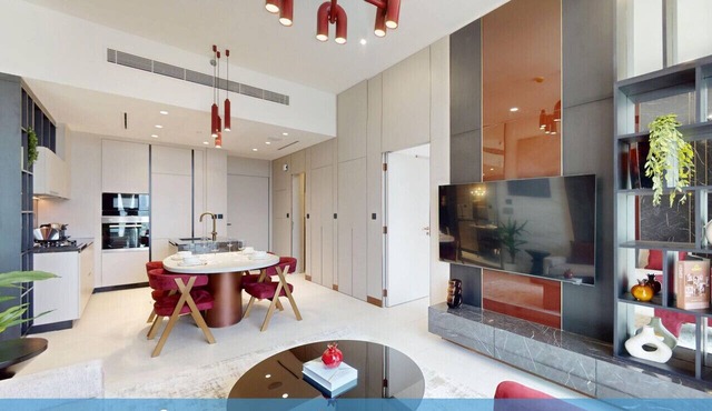 Luxe 1 Bed l Prime Location l City Views