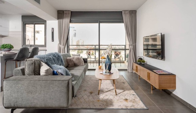 Luxurious flat in residential area