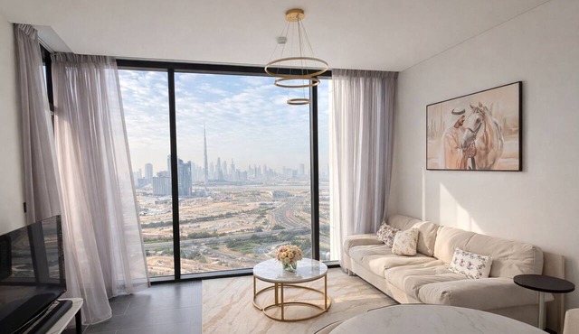 Luxury 1BR at The Crest-Sobha with Dubai Skyline Views & Personalized Hosting