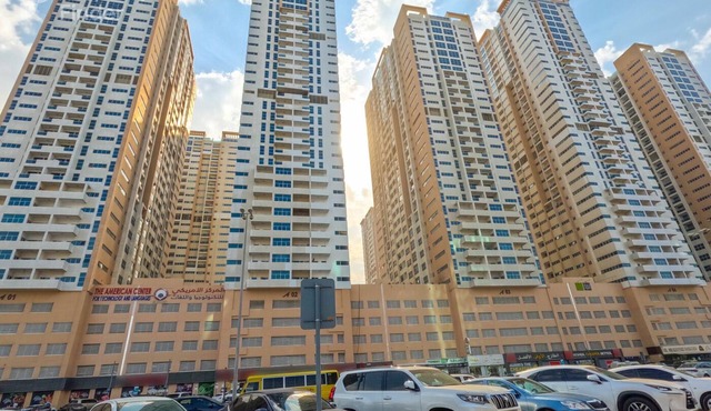 Luxury 2bhk 5 min from beach