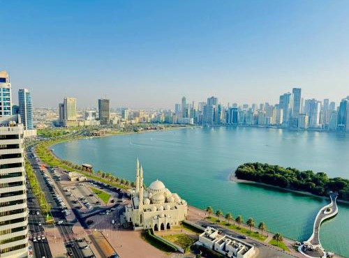 Luxury 3BR Sea Skyline View Noor