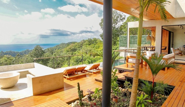 Luxury 4BR Ocean View Villa Infinity Pool 5min to Beach Sunset Views