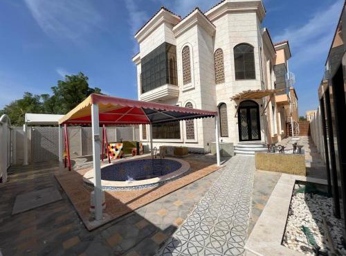 Luxury 6 bedrooms villa with private swimming pool