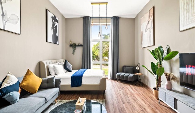 Luxury apartment at Discovery