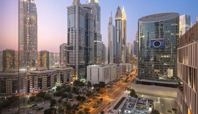 Luxury DIFC 1BR – Near Dubai Mall, Burj Khalifa w/Skyline Views