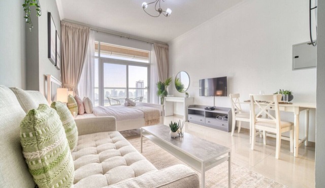 Luxury Living Apartment in Siraj Tower Arjan Dubailand