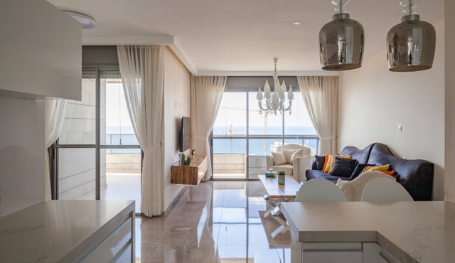 Luxury Mini Penthouse Sea View Best Loc