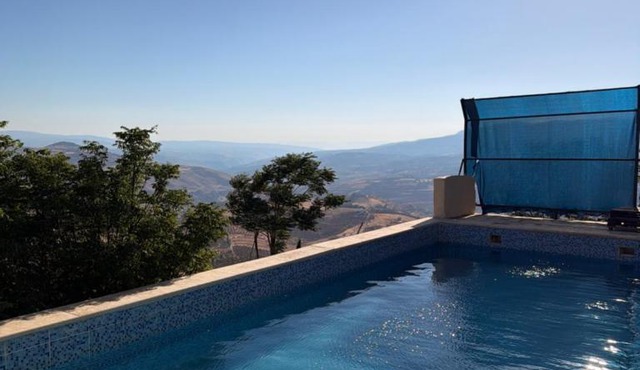Luxury Mountain Chalet with Private Pool Lionden Jerash
