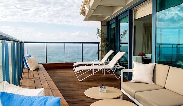 Luxury Ocean View Armani Apartment With 180 Degree Views
