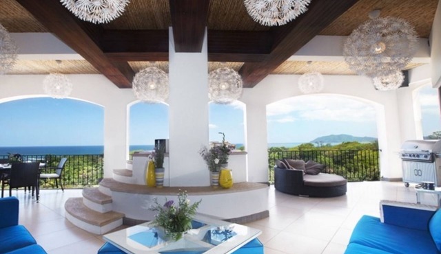 Luxury Penthouse - 5BR/6BA, Pool Table, Jacuzzi and Expansive Ocean Views