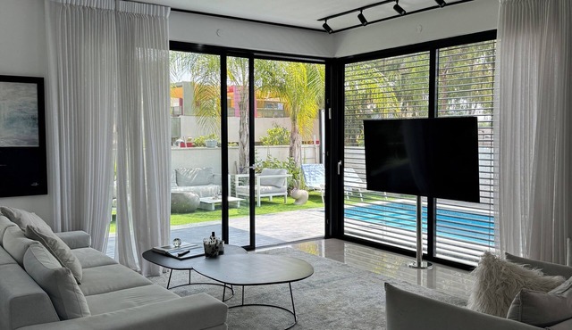 Luxury Villa in Herzeliya