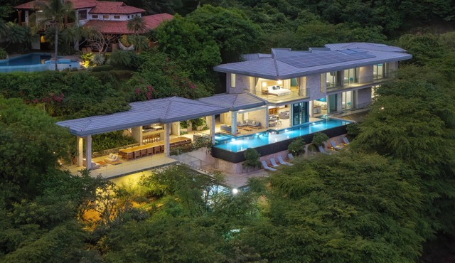 Luxury Villa in Tamarindo: Ocean Views, Fully Staffed, Breakfast & All the Perks You Could Dream Of