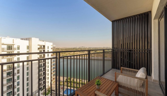 Maison Privee - Exquisite Living with Scenic Canal Vws on Yas Island
