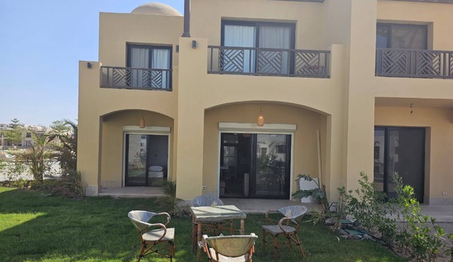 Makadi 3-bedroom chalet + Garden Lake View
