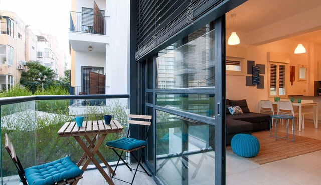 MAMAD Trendy Apt & Balcony on Sheinkin Street by FeelHome