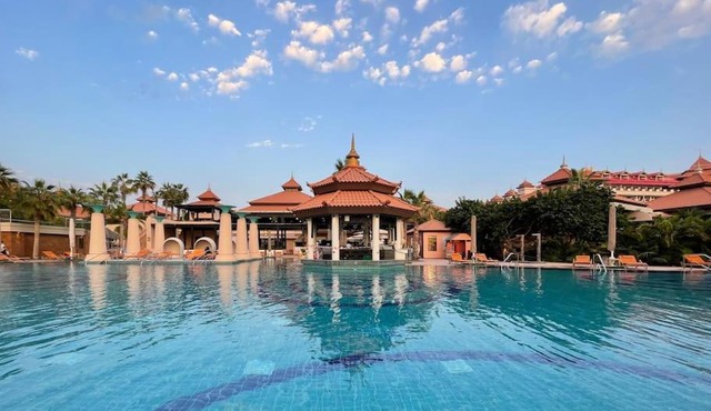 Marvelous private beach apartment in Palm Dubai within Anantara 5 star resort
