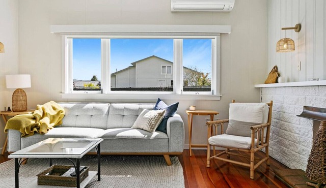Mere Cottage, Taupo Central accommodation in Taupo