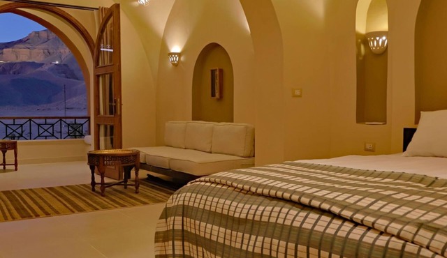 Middle Floor Suite at Malkata House: Desert Views & Pool